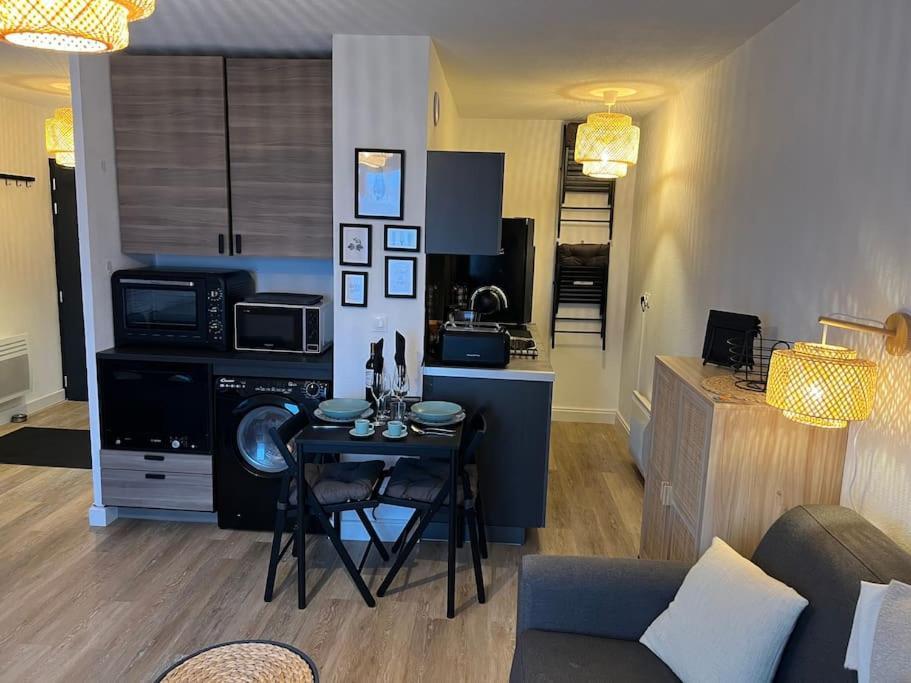 Studio Confortable Aux Portes De Bordeaux Et Medoc Ludon-Médoc Extérieur photo